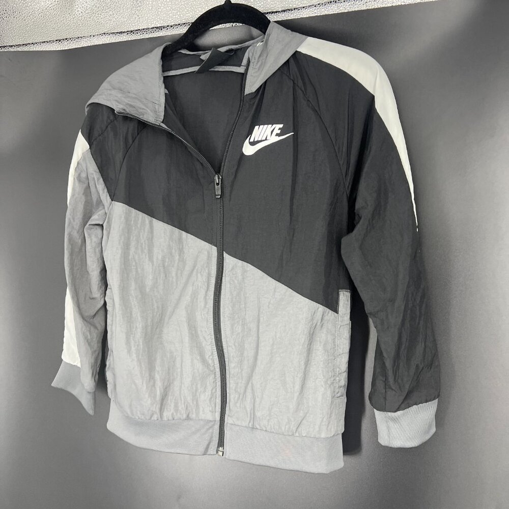 Nike jacket/windbreaker - Picture 3 of 8